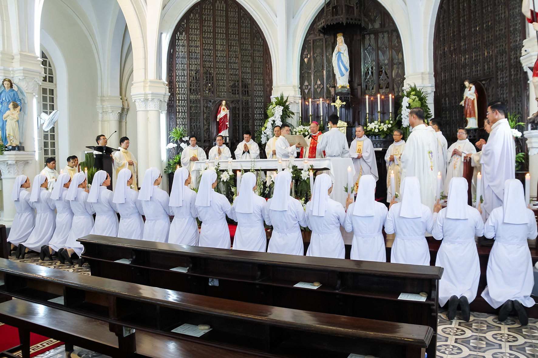 Tỉnh dòng Phaolô Hà Nội: 16 nữ tu tuyên khấn trọn đời