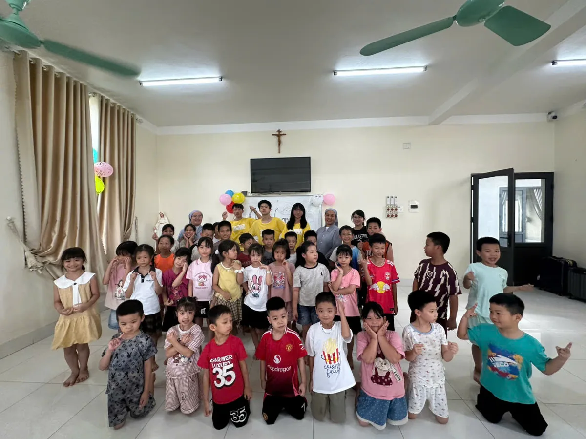 Niềm vui và bình an trong sự đồng hành của Chúa