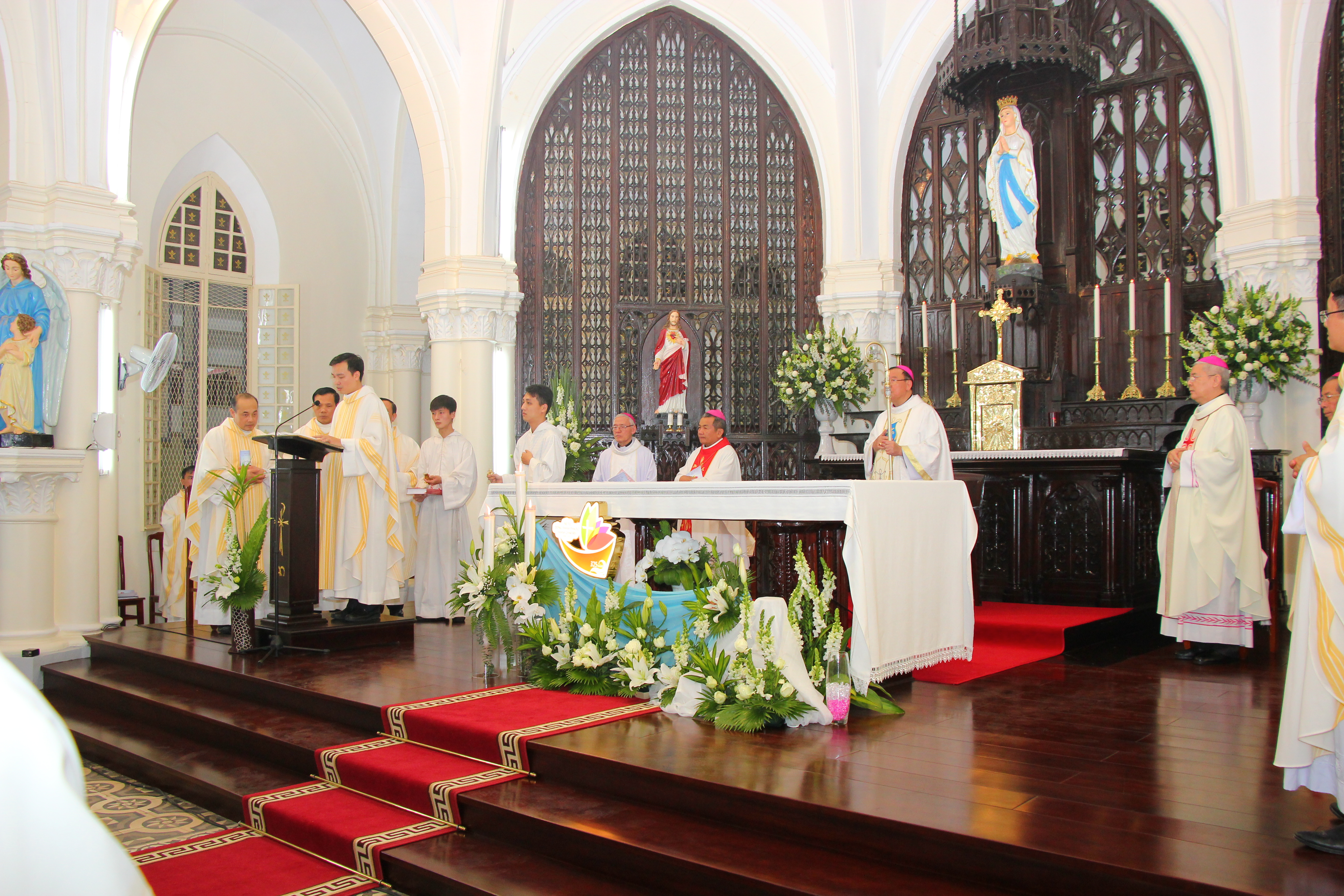 Thánh Lễ mừng 325 năm thành lập Dòng Thánh Phaolô thành Chartres - Tỉnh Dòng Hà Nội